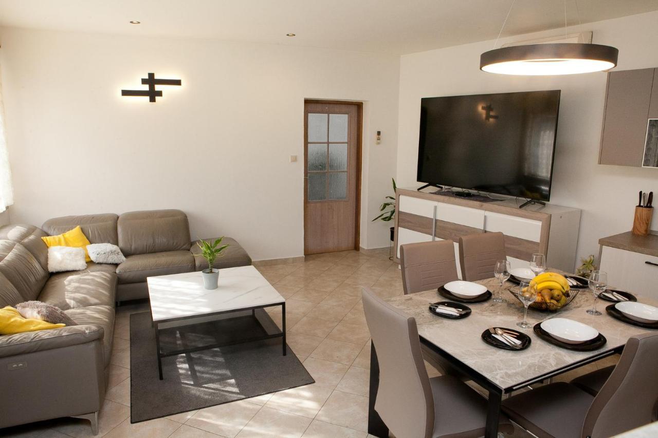Apartment Nikoleto Zadar Buitenkant foto